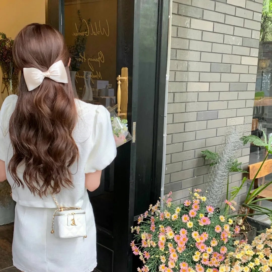 山中森林海报